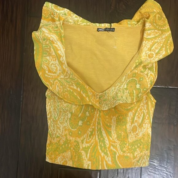 Zara Paisley Ruffle Sleeve Crop Top- Size Small - Picture 3 of 5
